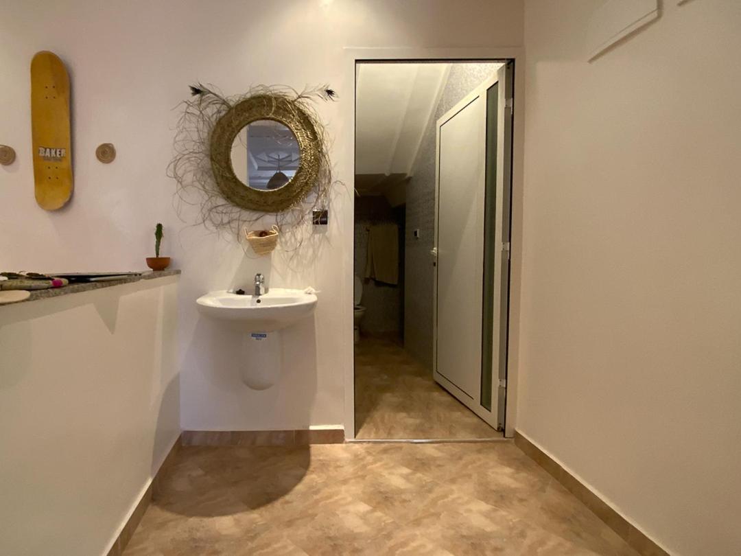 Desart Hostel Tamraght Buitenkant foto